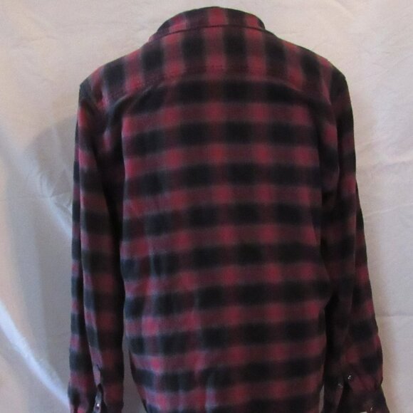 DKota Grizzly Red & Black Flannel Size XL 100% Cotton Snap Closures EUC - Picture 4 of 12